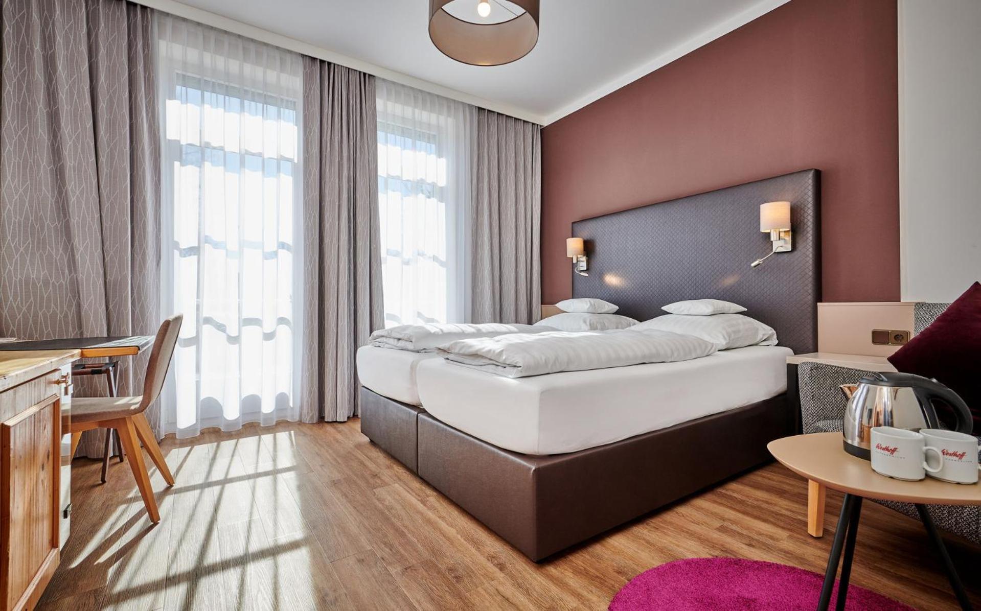 Hotel Am See Neutraubling Habitación foto
