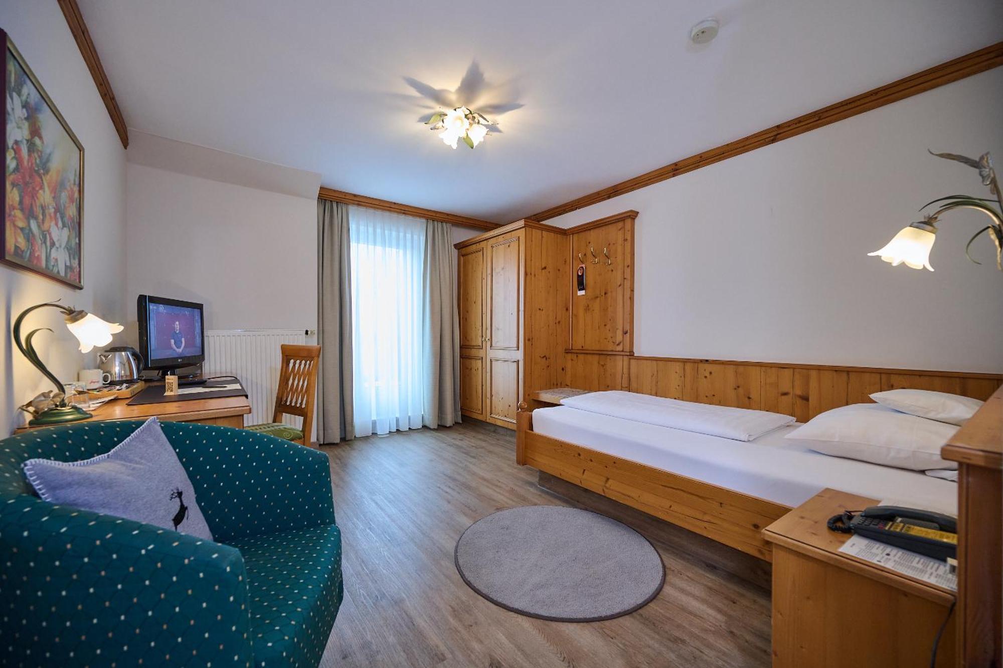 Hotel Am See Neutraubling Habitación foto