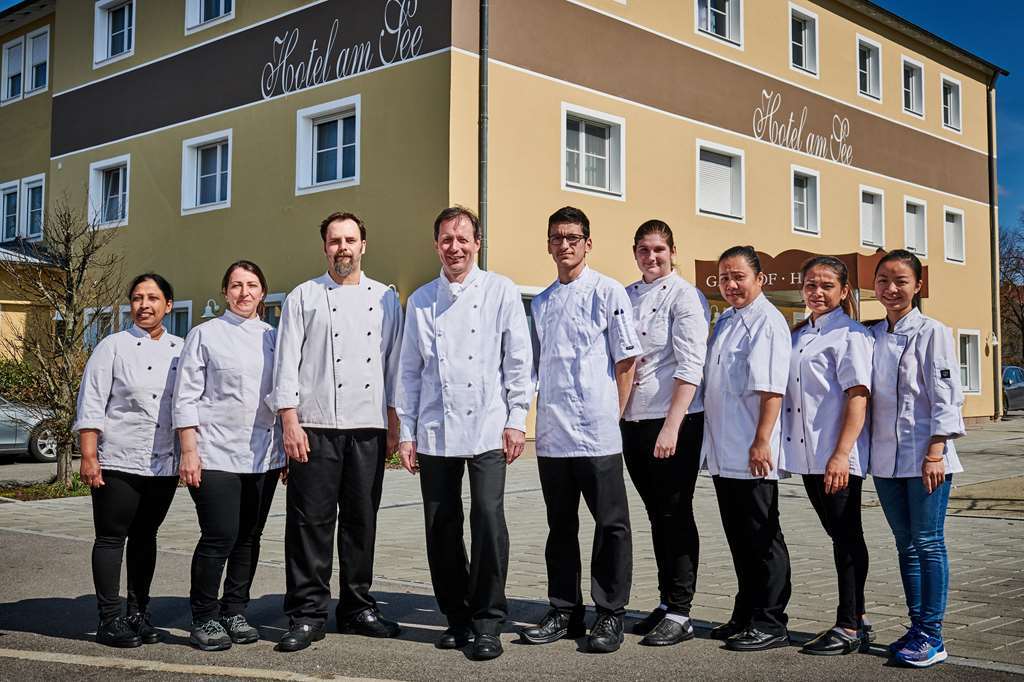 Hotel Am See Neutraubling Exterior foto